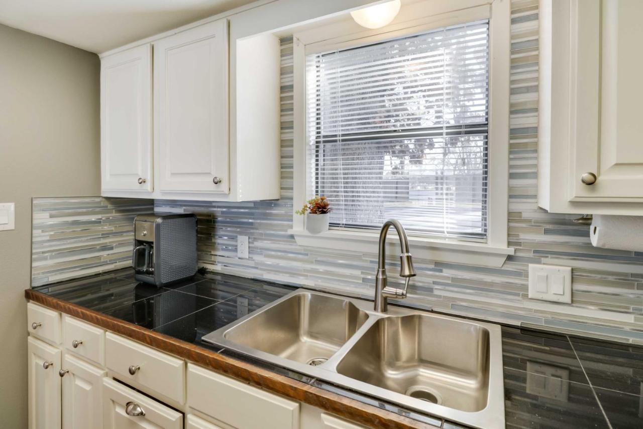 הוט ספרינגס Cozy Lake Hamilton Condo With Balcony And Pool Access! מראה חיצוני תמונה