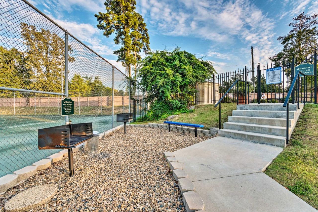 הוט ספרינגס Cozy Lake Hamilton Condo With Balcony And Pool Access! מראה חיצוני תמונה